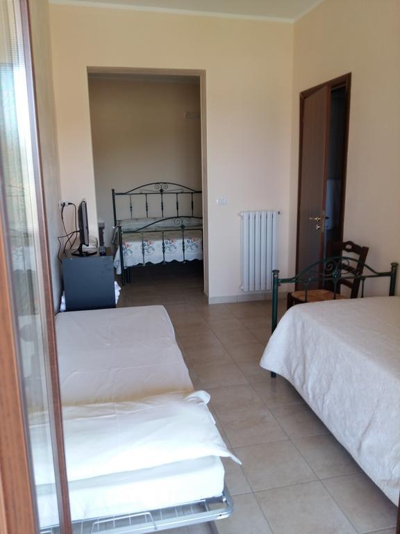 La Mortella Agriturismo Rotondella Δωμάτιο φωτογραφία