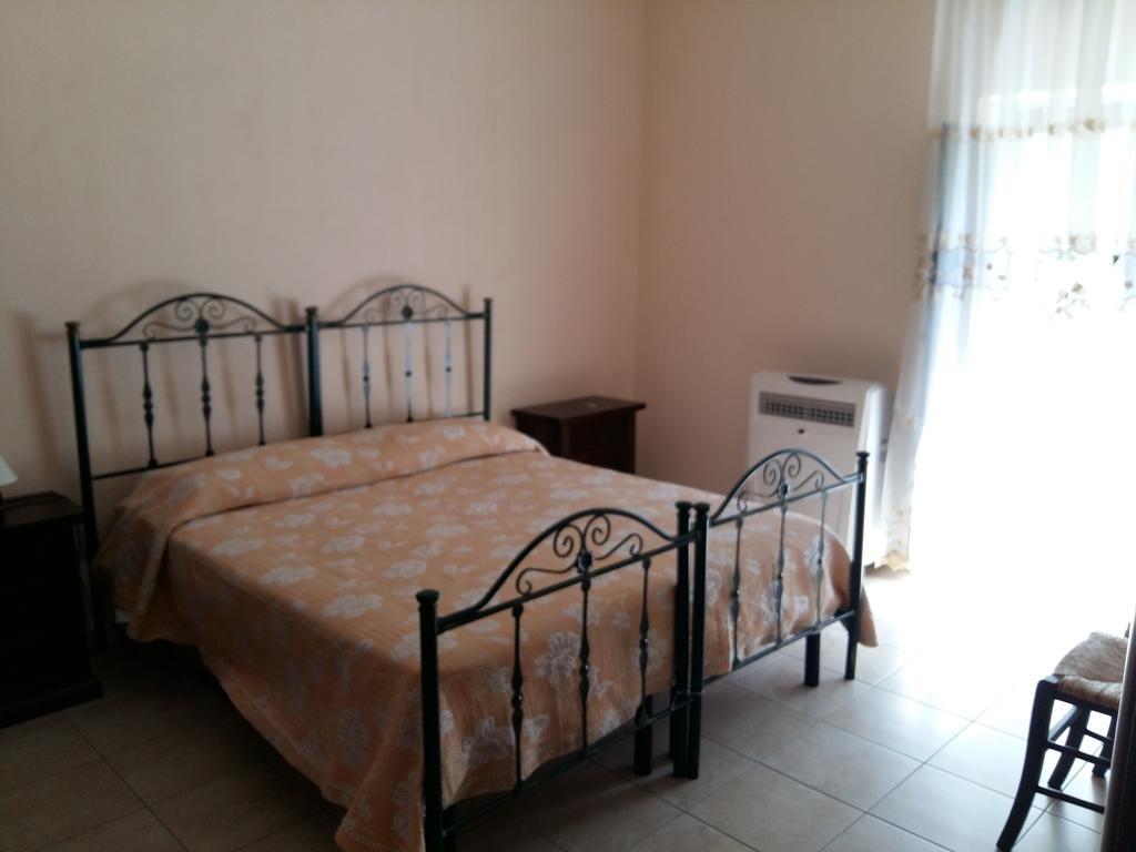 La Mortella Agriturismo Rotondella Δωμάτιο φωτογραφία