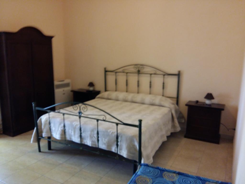La Mortella Agriturismo Rotondella Δωμάτιο φωτογραφία