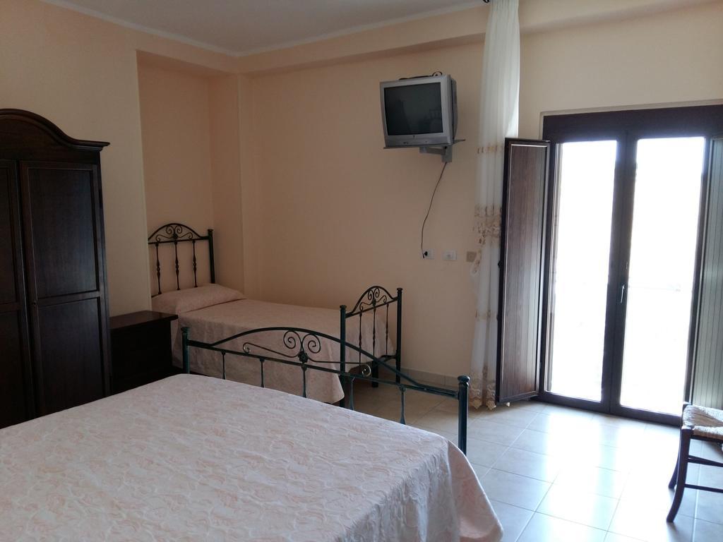 La Mortella Agriturismo Rotondella Δωμάτιο φωτογραφία